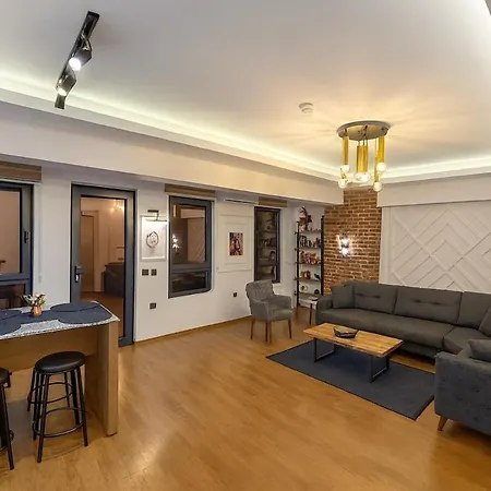 דירה Guestport No 3 Luxury With Balcony, 2 Bathrooms