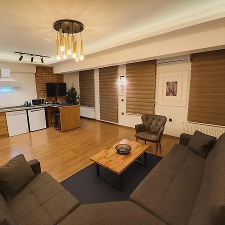Guestport No 3 Luxury With Balcony, 2 Bathrooms Apartment