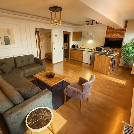 דירה Guestport No 3 Luxury With Balcony, 2 Bathrooms